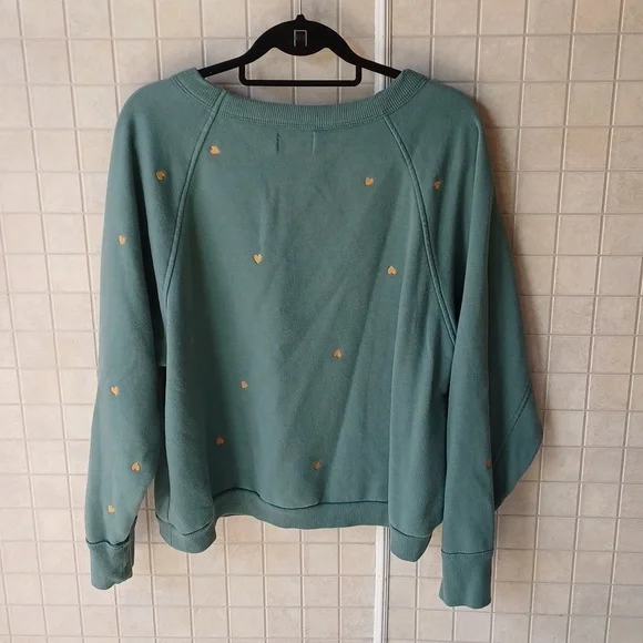 Universal Threads Heart Patterned Sweater - Picture 2 of 7